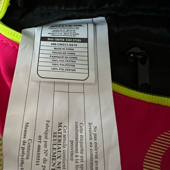 NWOT Sketchers neon pink and neon Fanny pack.  Inner pocket. - Picture 5 of 7